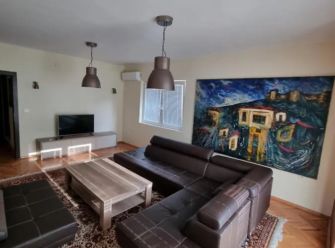 Grande House Apartment *